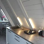 Kleine Wolke - Dachgeschoss Ferienwohnung Mit Klimaanlage Und Ausblick